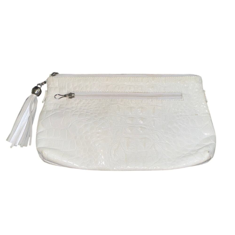 Due Fratelli Made In Canada Genuine‎ Leather White Faux Croc Embossed Clutch - Picture 2 of 11